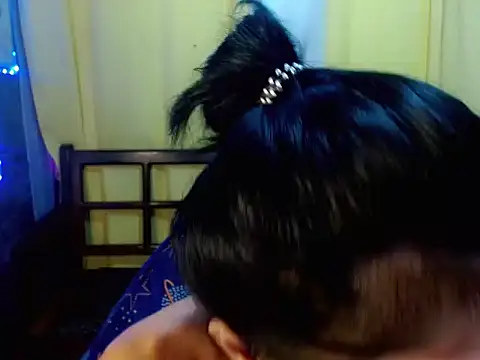 yourjoanna live cam on StripChat