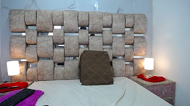 KathyAiden webcam