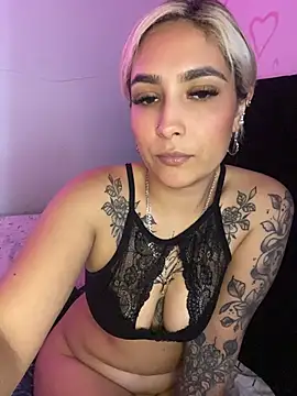 rubiaaqueen webcam