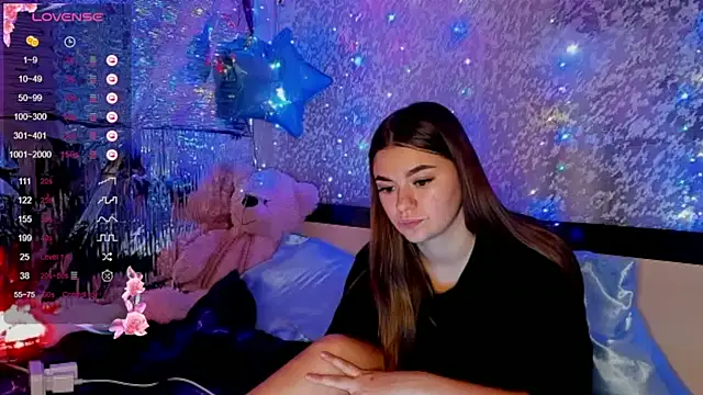 Josephine_Kiss playful cock rating model