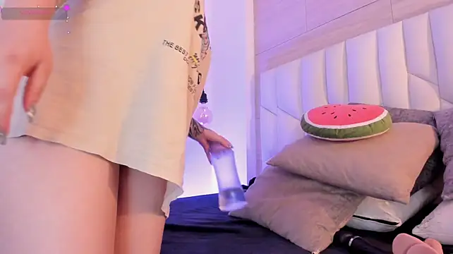 io_chie deepthroat cam room online