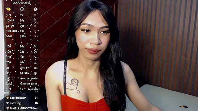 ZoeyTuazon webcam