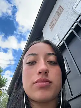 Ady_18 live webcam