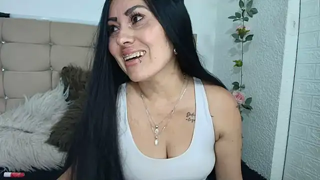 Tania_mature webcam
