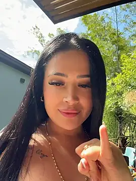 Sara_fun live webcam
