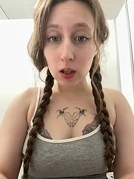 FroggyAnna webcam
