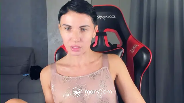Angel_iam webcam
