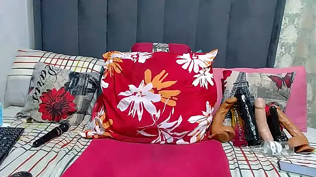SwaziBeauty webcam