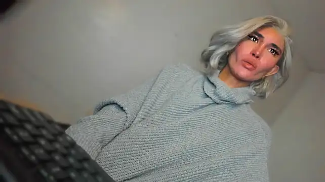 MistressNextDoor_ webcam