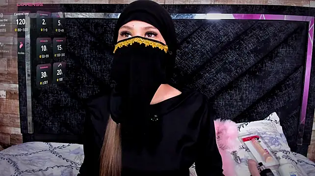 Zully_Mansur webcam