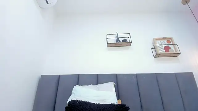 sam_doll_ webcam
