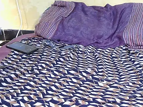 smaffpusi live cam on StripChat