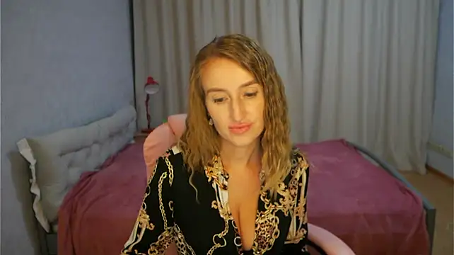 Sophiloren live cam on StripChat