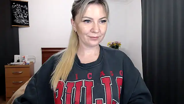 ParadiseAlina webcam