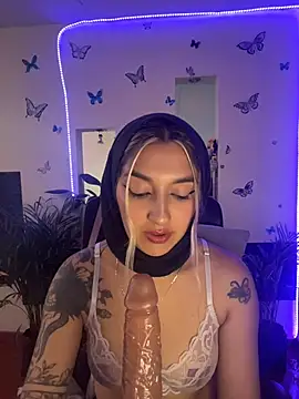 Lia-mitch live cam on StripChat