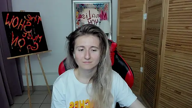 CamillaDreamer webcam