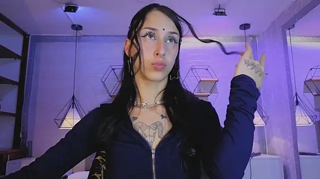 lhiamfitt10 webcam