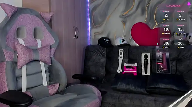 AmberAdams_