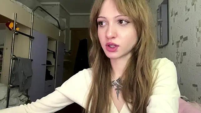 chipsis live cam on StripChat