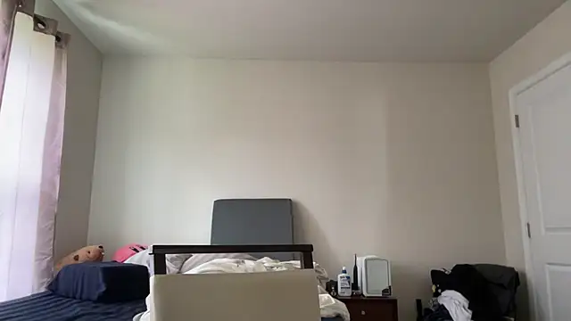 SluggishChase99 webcam