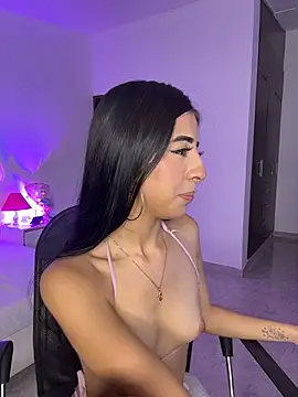 Mirandaa_Rogers webcam