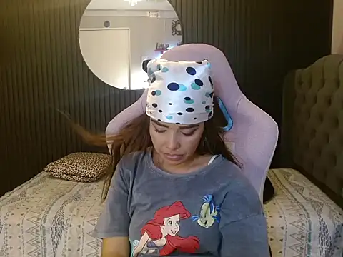 naomis_36 webcam