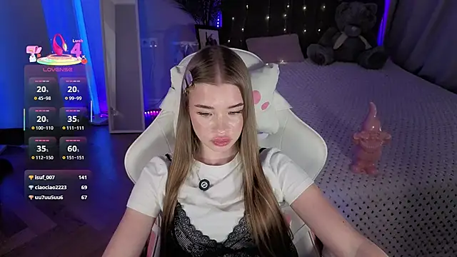Milla_Rae webcam