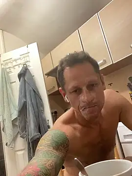 Yourhotboy_42 webcam