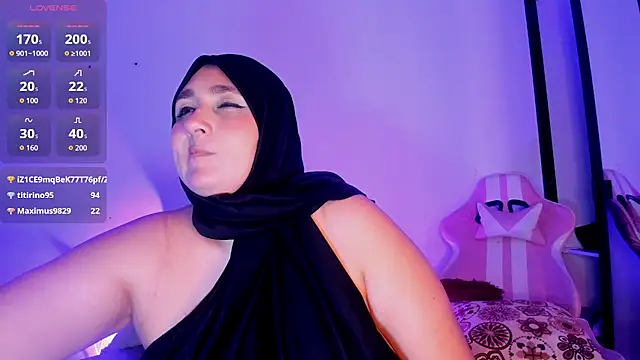 HijabiMilff webcam