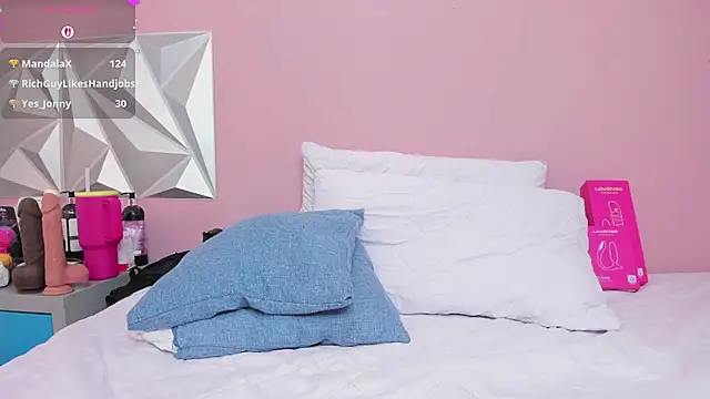 mia_gold_ webcam