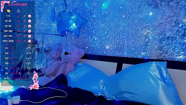 Josephine_Kiss webcam
