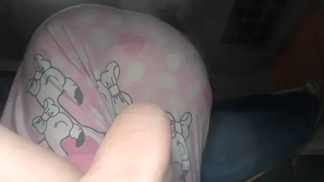 prettyangelsquirt live webcam