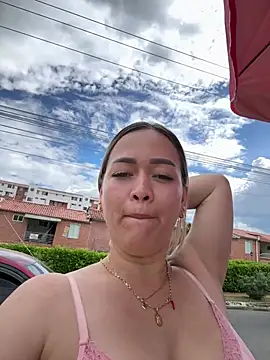 danielavegax (Ask my age) - Take on my panties in public shiiiii