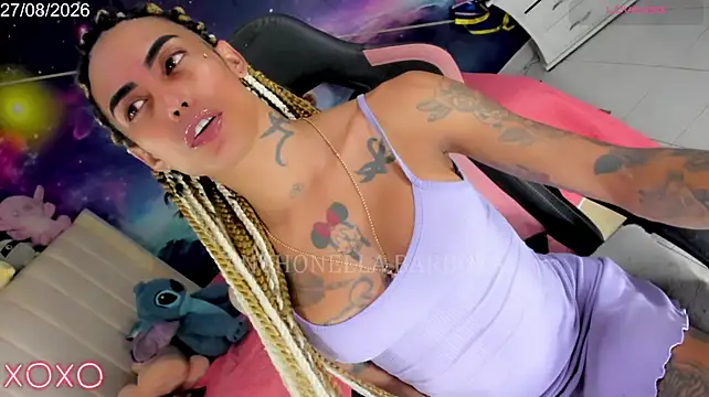 Nella_Dolls webcam