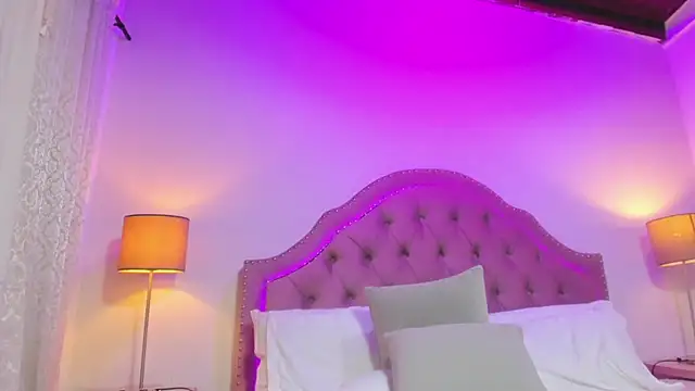 Mia_Culpa live sex cam