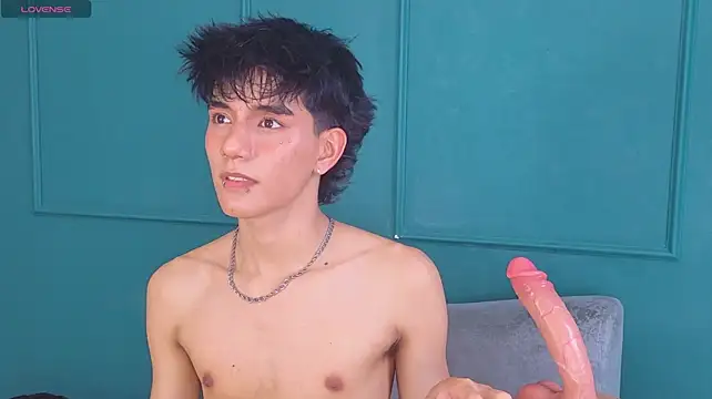 christopher_robin4 (M twink) - Hot striptease and show your body