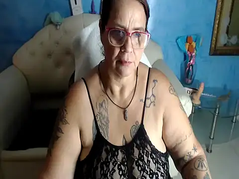 LauraRiley1 webcam