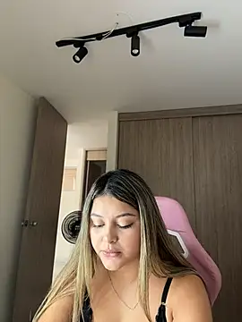 lunablossom_ (F young) - dildo in your pussy + cum show