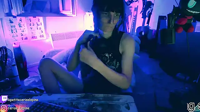 CeriseLapine webcam