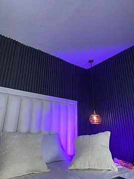 LucieMillerr webcam