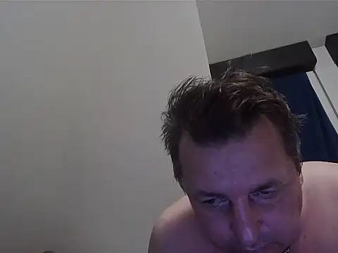 boy0230M webcam