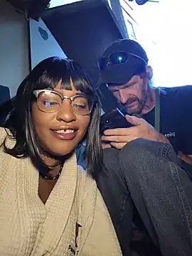 AmazonianMistress big booty cam girl