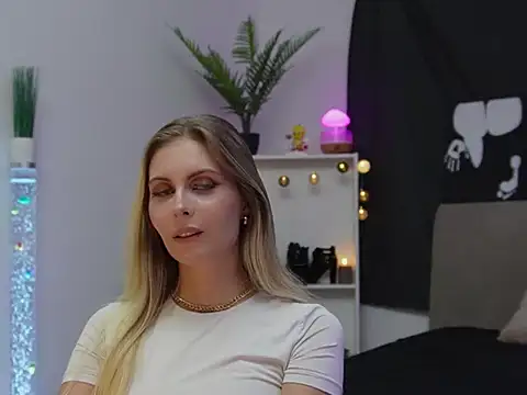 BonnieBluX webcam