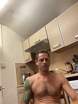 Yourhotboy_42 webcam