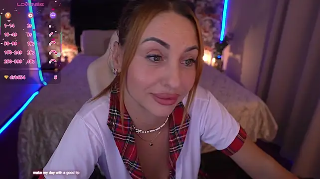 KristiiMax live webcam