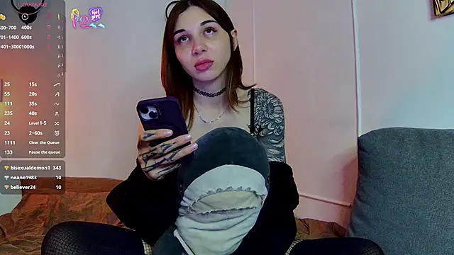 TGGirlYuna live cam on StripChat