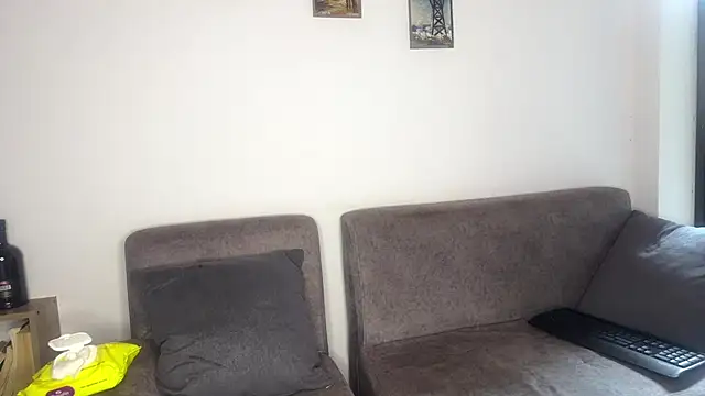 selenaln live cam on StripChat