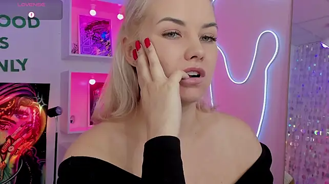 StephanieSweety live cam on StripChat