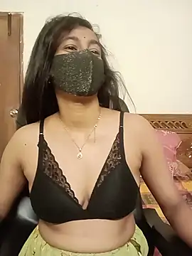 Softheart_97SN live cam on StripChat