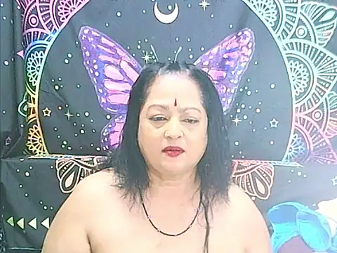 matureindian live cam on StripChat
